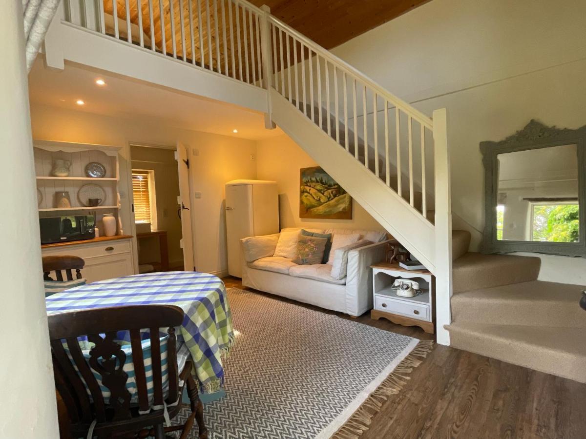 Hotel Little Barn à Buckland Newton Extérieur photo